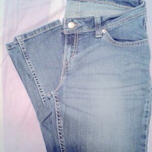 Levi's distressed blue jeans. Low-Rise. Skinny.